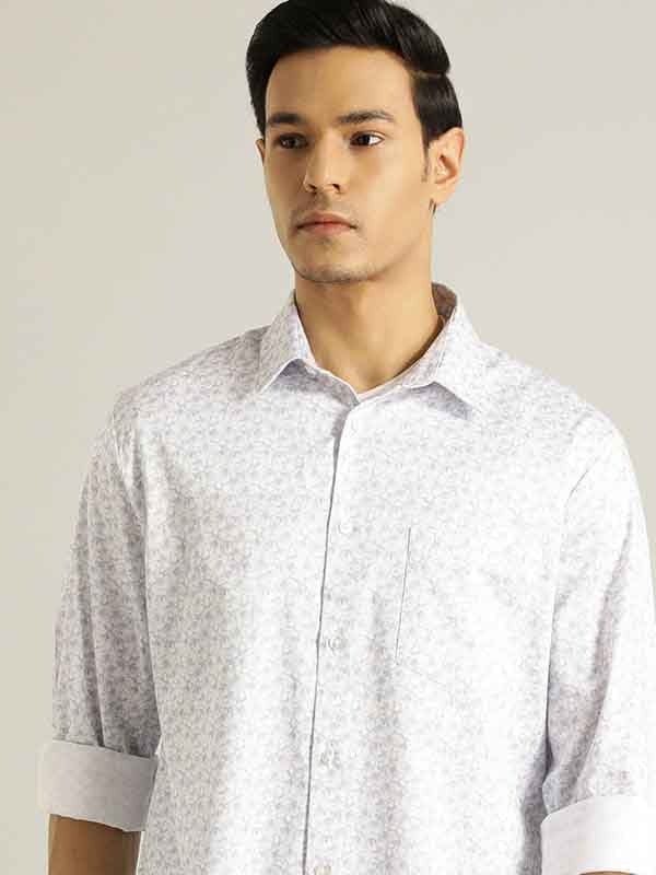 Indian Terrain Men Floral Print White Shirt